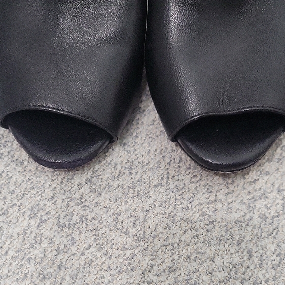 Michael Kors Elegant Black Peep-Toe Ankle Boots Size 8.5 - Picture 10 of 13